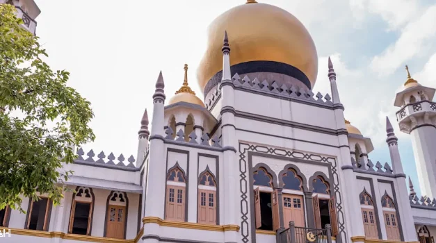 Discovering the Majestic Sultan Mosque: A Jewel in Singapore’s Kampong Gelam